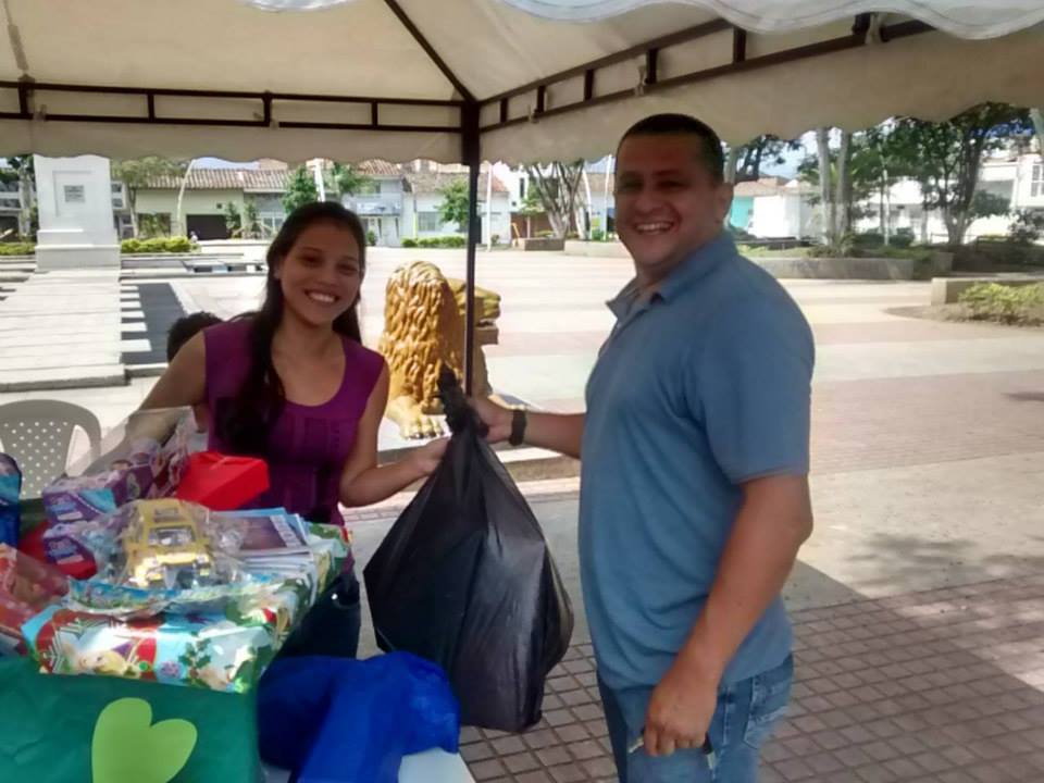 ParquesoftBuga's tweet image. @ParquesoftBuga agradece quienes se unieron a la campaña LAZOS DE AMOR POR LOS NIÑOS CAMPESINOS.