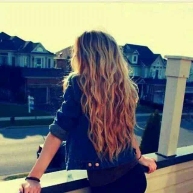 hooh96062859's tweet photo. عٌــليمٌــن يا گلب تعـــتبّ عليمـــن
هـــويت و جربت و امنت بيمـــن
ما للحب امانـه بسً غدر وخيانه

وفيت و ما وفه وياك http://t.co/GZc8qAg895