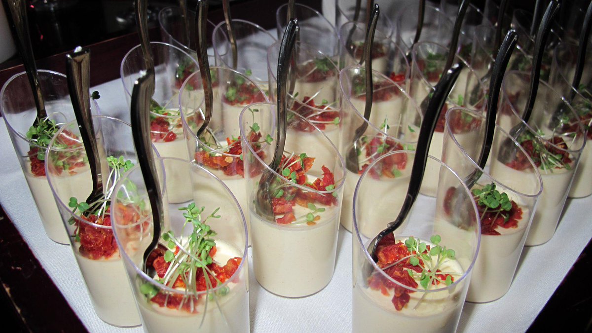 Code6Montreal's tweet photo. Voici quelques photos de notre Cocktail dînatoire des fêtes! Le reste des photos ici: https://t.co/exgx5IDcDQ http://t.co/q50kM4Tg4K