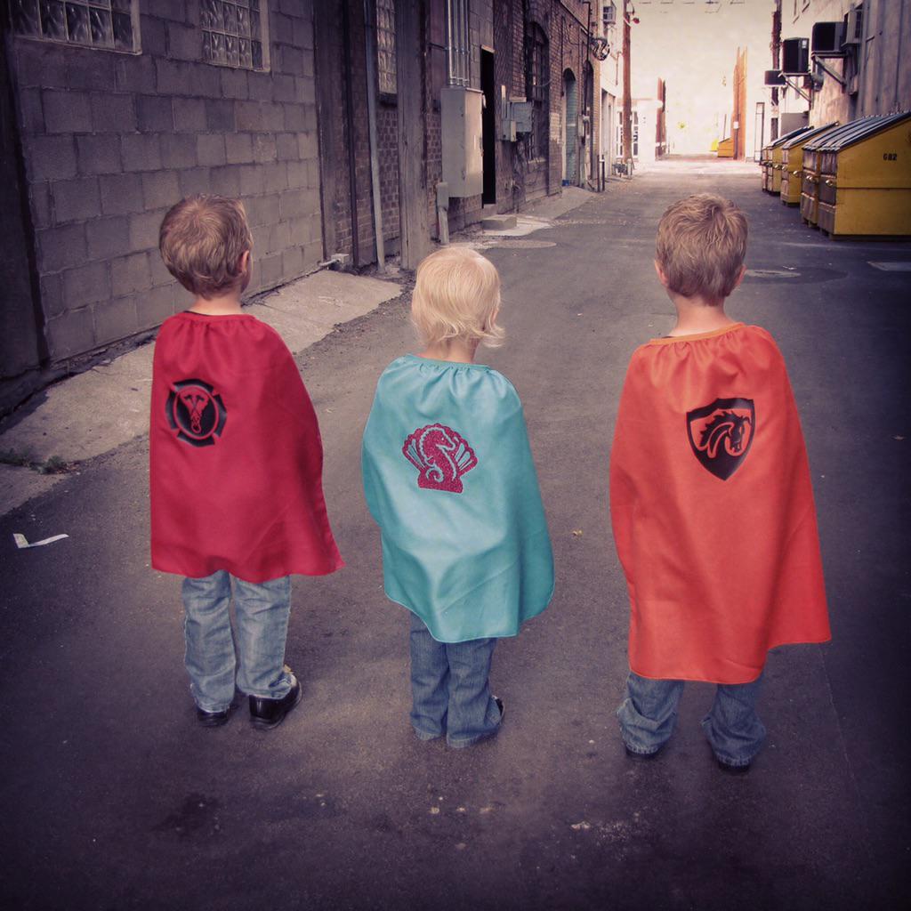CapesInAction's tweet image. #superheroes keeping the streets safe...