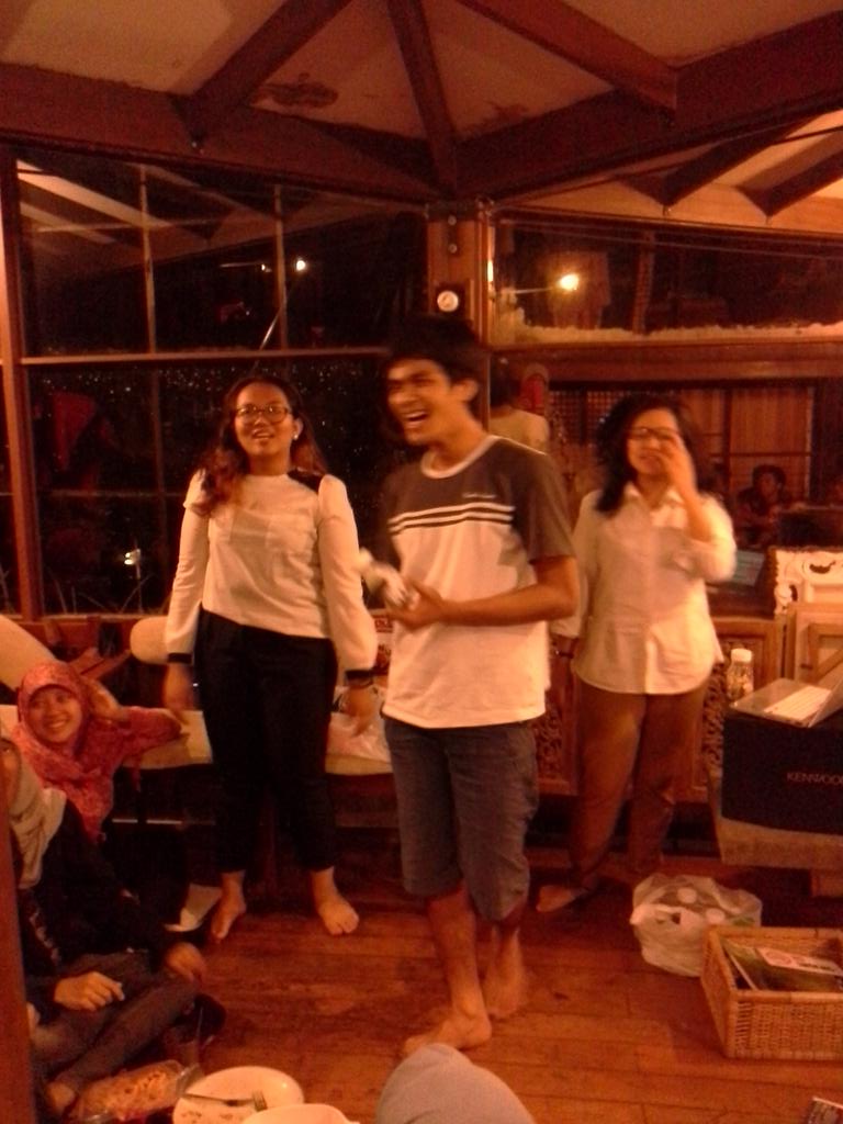 Biologi ITB 2012 tweet media