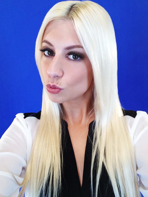 Have a good evening the Volters ! #YESWEVOLT Bonne soir&eacute;e les Volters ! #YESWEVOLT http://t.co/hSaRg<a href="/tag/yeswevolt"class="tags">#YESWEVOLT</a>