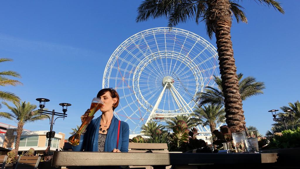 OrlandoInformer's tweet photo. By the way, spectacular view of @theorlandoeye from the outdoor seating area at Yard House ;-) http://t.co/Gbrm3slPLr