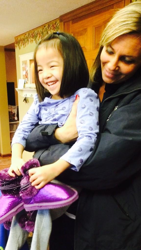 mdrayer1's tweet image. Bella got her purple sparkley shoes!! Full story tonight at 5:30. @nbc4i #goodnewsmatters