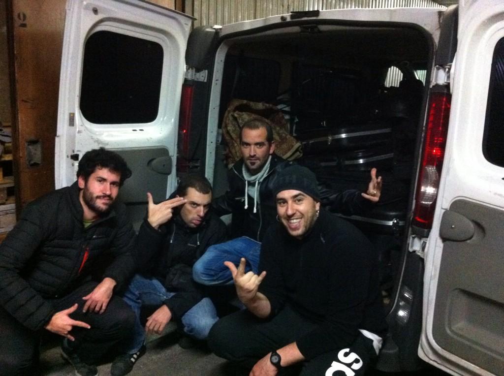 Sobieht's tweet photo. Todo cargado, partimos para sestao hacia el ultimo concierto con las mismas ganas o mas que el primero. Egurre!!! http://t.co/s4BW1n4lv1