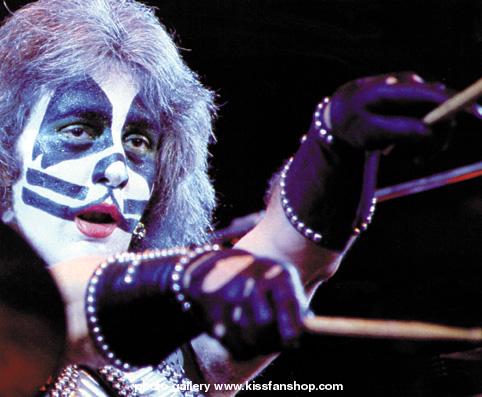 12 20  Peter Criss     Happy Birthday, Peter  1945              69    