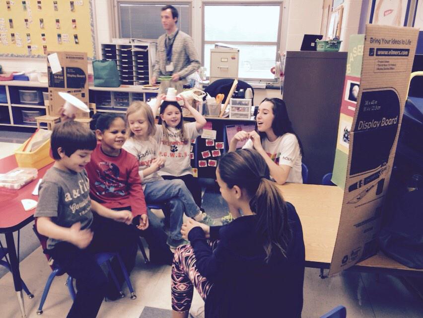 HayshireElement's tweet photo. Middle School students visited Kindergarten today to share about different countries and cultures! http://t.co/SHU7kwrRRu