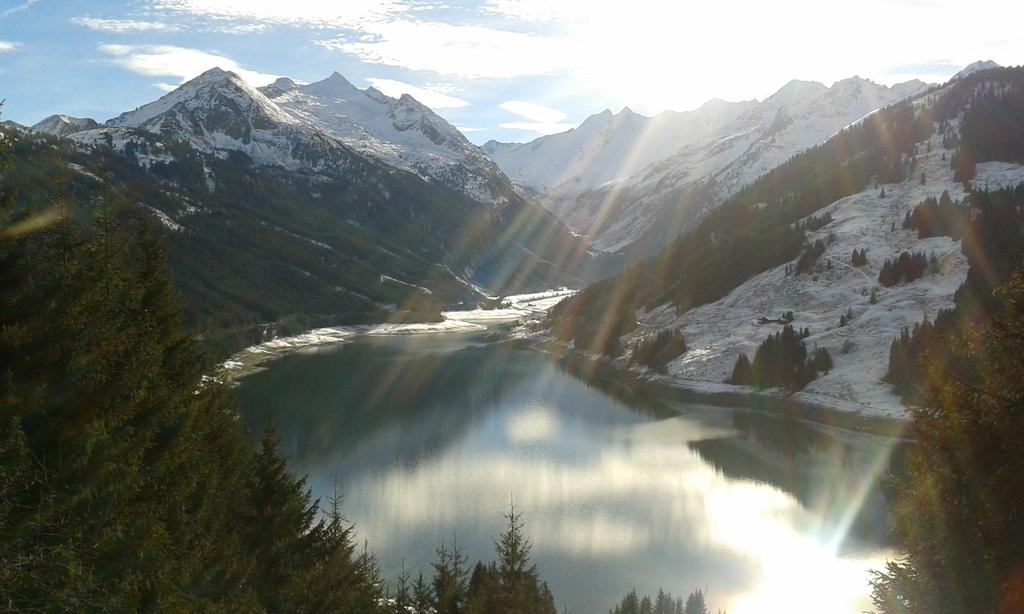 bizzgerlos's tweet photo. Prachtplaatjes hier in het Zillertal.  Voor iedereen die vannacht of morgen vertrekt een goede reis en tot morgen! http://t.co/j4XpK0QpDd