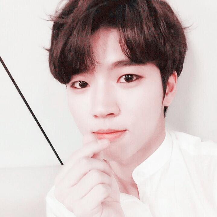 L5V21YZ's tweet photo. #Pr1ncess #인피니트 http://t.co/gm8RKknUHq