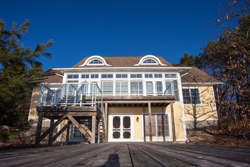 TerriEwing's tweet photo. My latest listing in #TinyBeaches is spectacular! #Waterfront Check it out... http://t.co/PzgyhbbDci http://t.co/F4zRx3aWEr
