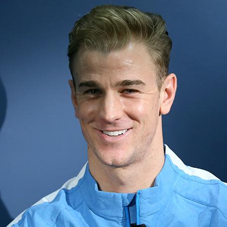 ManCity's tweet photo. HART SIGNS: City's number one tells us why he's extended his stay at #mcfc: http://t.co/SiT0GkH0OX http://t.co/ESFF7Y01FR