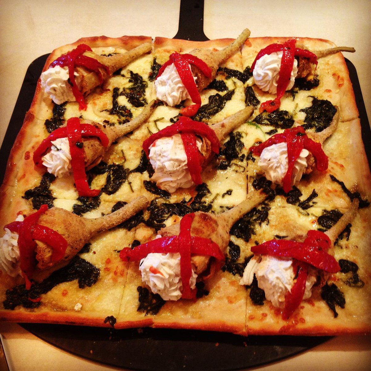 LinizioPizzaBar's tweet photo. @Foodiechats Definitely L'inizio Pizza! http://t.co/mnpux7Vt7c http://t.co/ADwNyonVAQ
