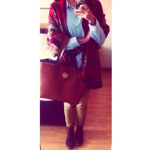 Snniaa's tweet photo. Si os gustan mis #oufits estaré encantada de que me sigáis en la app de @Chicisimo!!😊 #chicisimoapp #FashionFridays33 http://t.co/IMjC8Uwoen