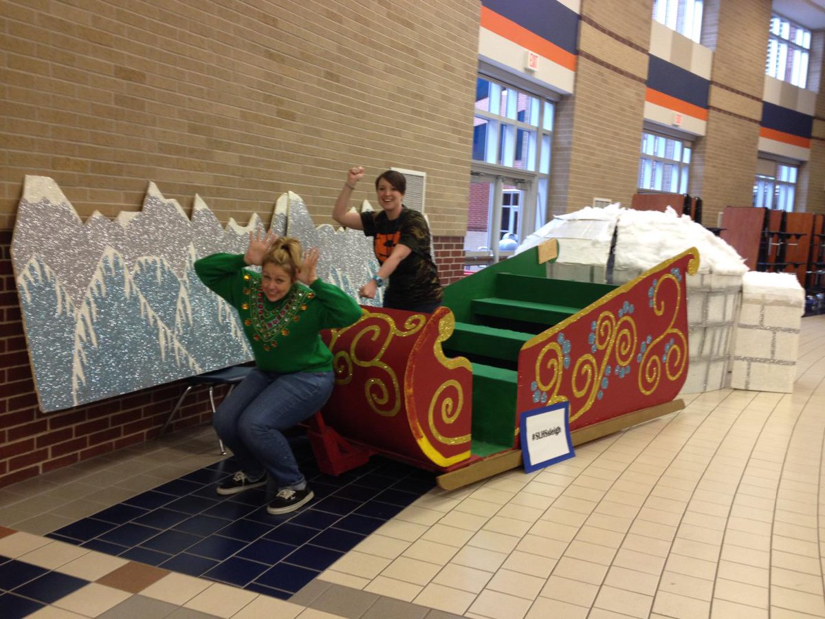 mackeezac's tweet photo. #slhssleigh
My"boss" is the BOSS http://t.co/F5YbJu5UIa