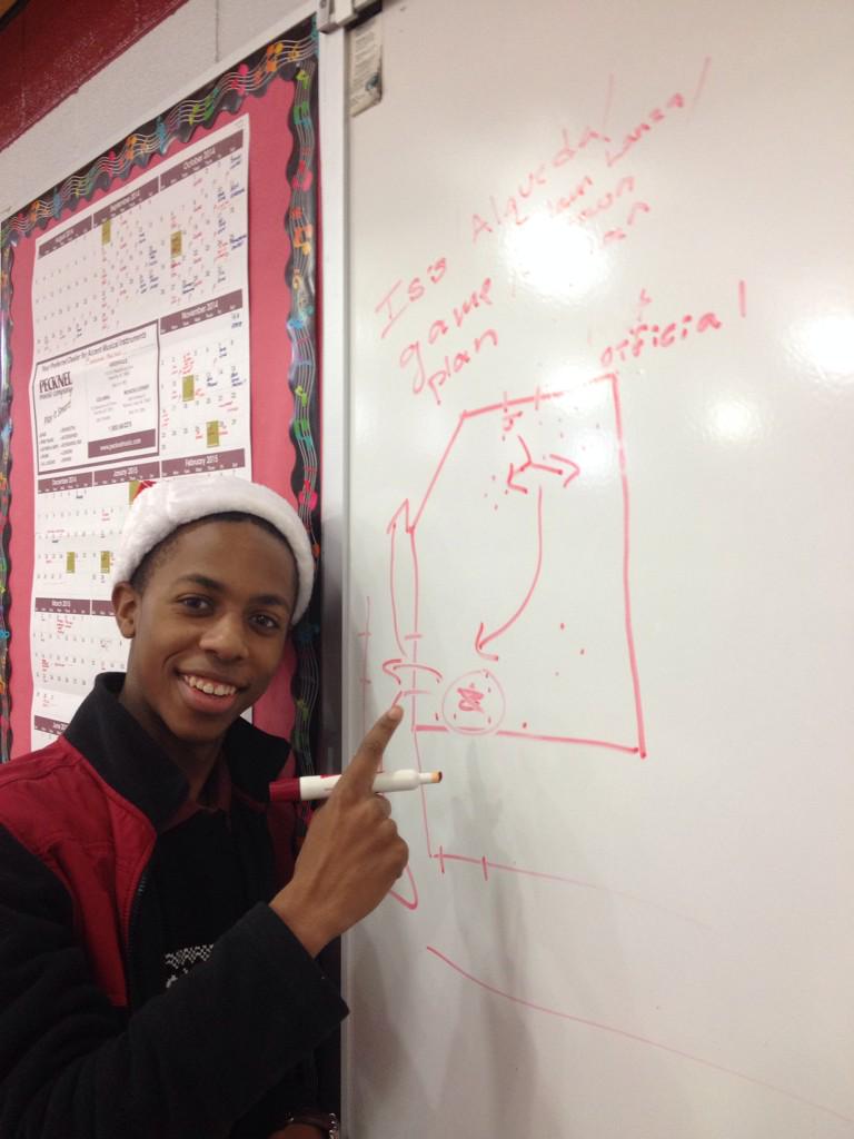 tatatatabs's tweet photo. #zavin and official terrorist escape game plan http://t.co/Whu54pwJGq