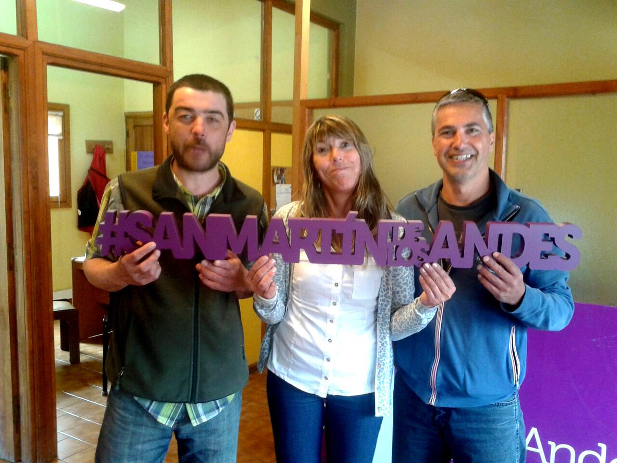 sergiomsok's tweet photo. Los que trabajamos en @TurismoSMAndes te invitamos a que este verano vengas a #SanMartinDeLosAndes http://t.co/p46Uqu7Omg