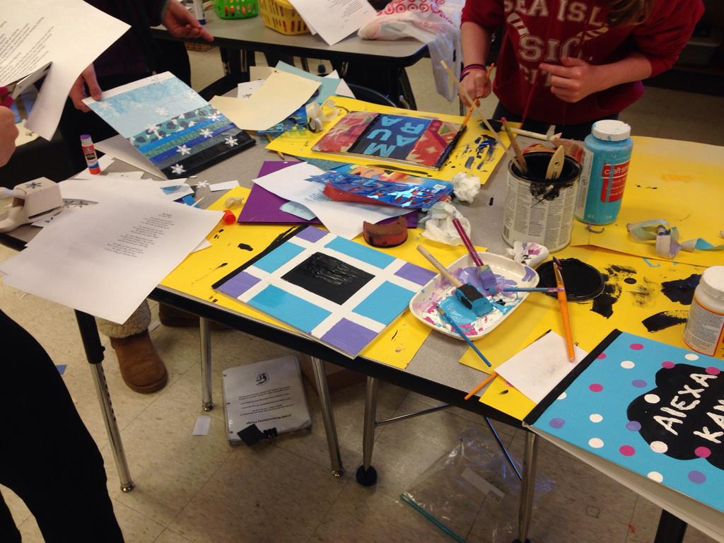 SpringfieldTMS's tweet image. 6th grade Poetry books!