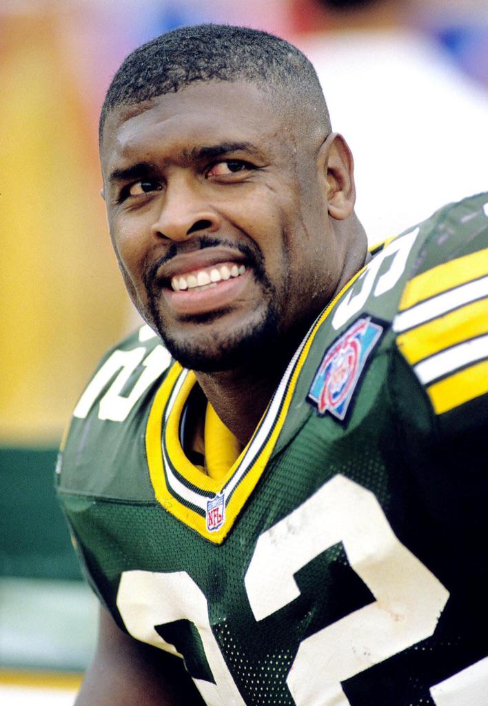   The late, great Reggie White would\ve been 53 today.  birthday Reggie!