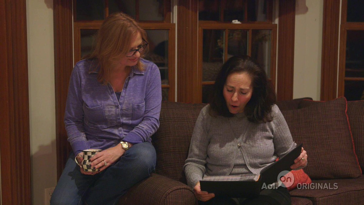 BRBrandon's tweet photo. Watch @CarolineManzo celebrate her hero! Thnx @zoesaldana @CisSaldana @aoloriginals #MyHero http://t.co/vDwfvZJlLU xo http://t.co/389O7jsWTz