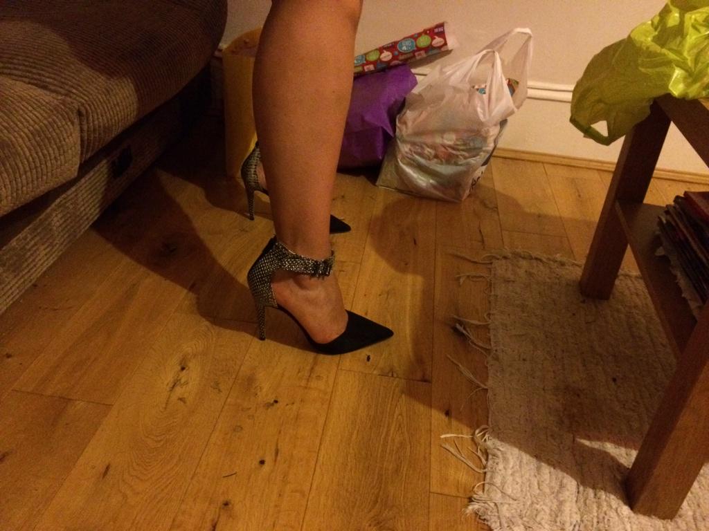 jojomoss1's tweet photo. How long will I last tonight?? #FlatQueen #NotOnForLong http://t.co/kd7e2cHZOV