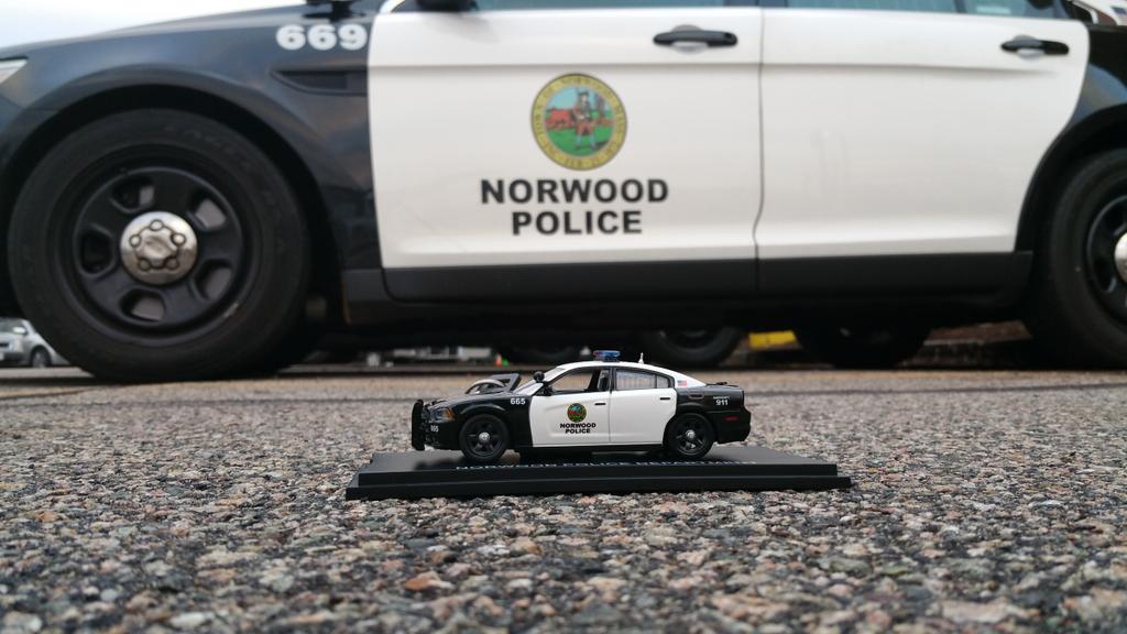 NorwoodPolice's tweet photo. Not sure how @ChiefBrooksNPD expects us to get much done when we can't even fit in the cruiser. #poltwt #budgetissue http://t.co/iwDqst7qLE