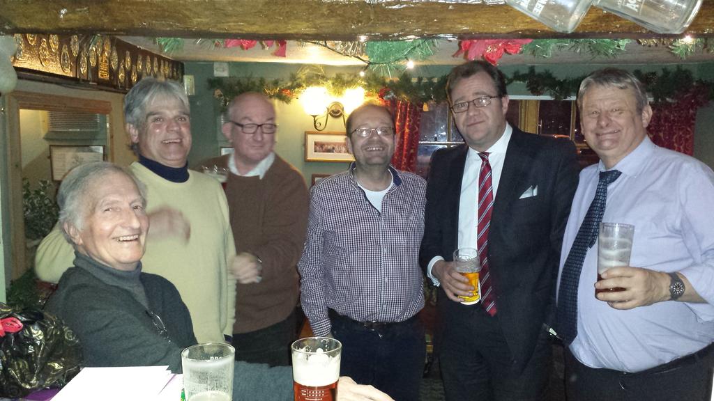breakerten4's tweet photo. Motley crew at the wheatsheaf @jimokane1 http://t.co/4xdemkvPXP