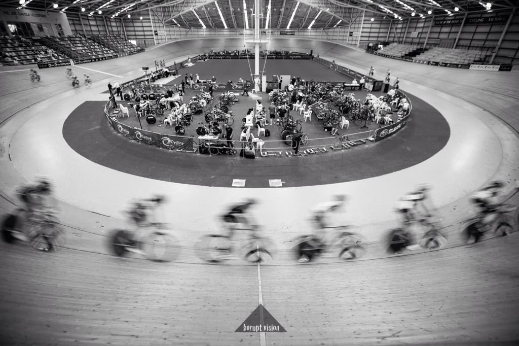 koruptvision's tweet photo. #Velodrome #blur #cycling #ride #speed #koruptvision http://t.co/789LQ8UMwk