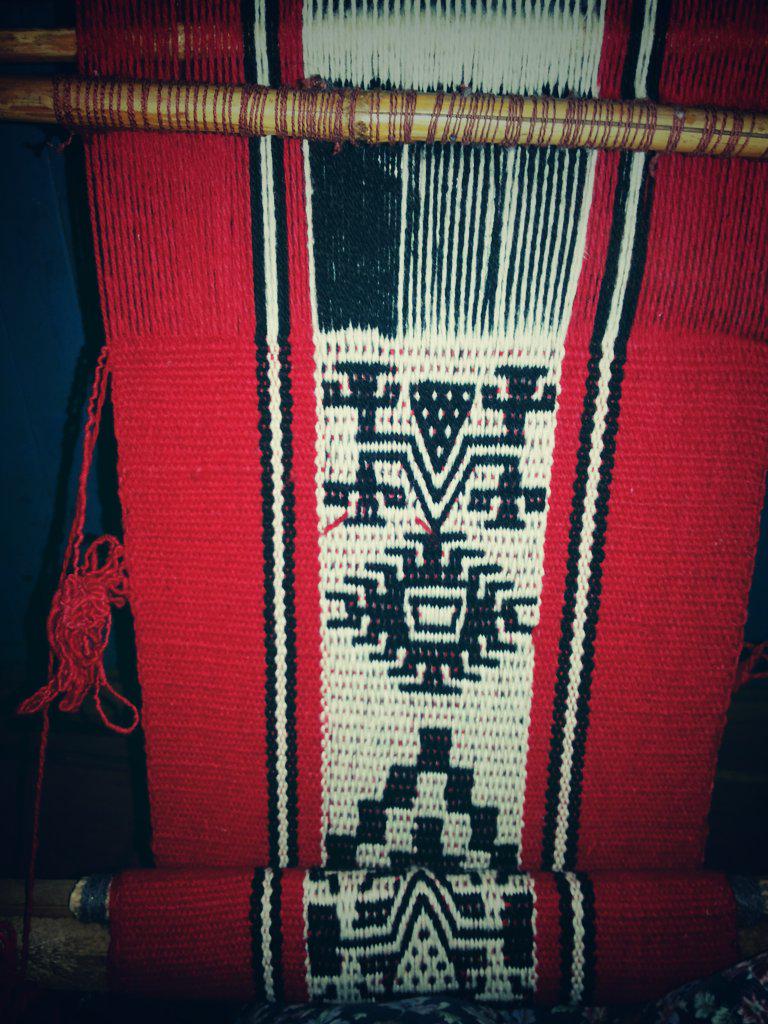 scanioll's tweet photo. Tañi Ñuke petu ngürekay ñimin #Lukutuwe @HistoriaMapuche @camilocayuqueo @mcssads http://t.co/C9cBdGwlXt