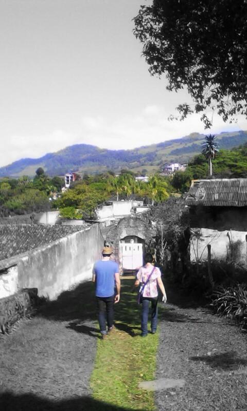 annnylunnna's tweet photo. Mi compañero d historias, cumpleaños hoy! Agradecida con la vida por tu vida, y por todo lo que con ella nos regalas! http://t.co/oAatOL5YMe