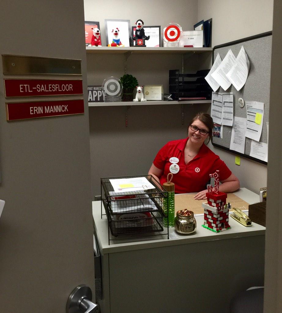 ErinMannick's tweet photo. Got my name plate on my office door! I made it! What a day!βΊοΈ #T1202 #OpenDoor #IsThisRealLife @algaffner @RawaySari http://t.co/7KCfkYWNwg