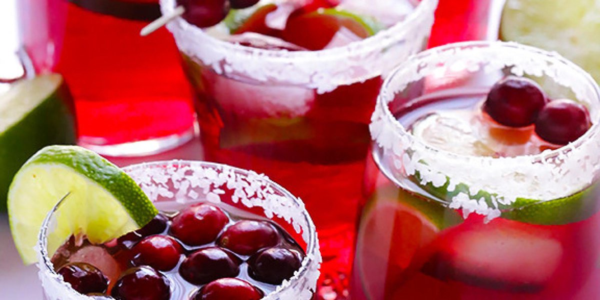 The prettiest holiday drinks you ever did see huff.to/1wLR7LI