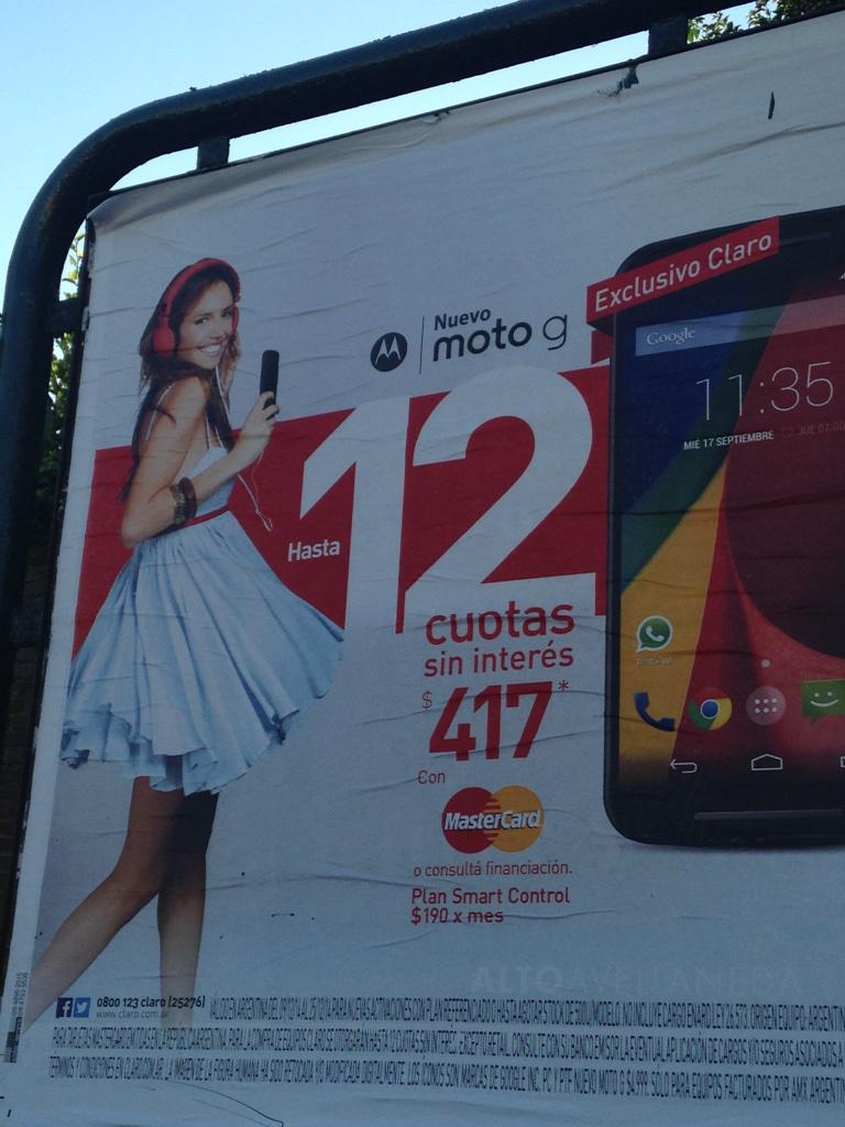 Qué lindo ver a <a href="/debinova/">Debi Nova</a> por las calles de Buenos Aires #Claro