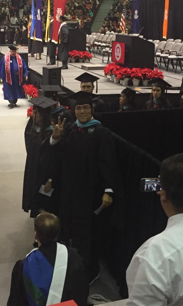 amycgraham13's tweet image. Hey, @UHouston, my awesome BIL @CoachGraham0210 got his Masters today! #gocoogs #2014grad