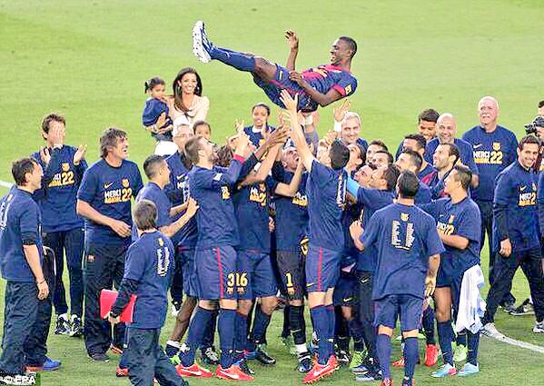 NotiFutbol's tweet photo. ERIC ABIDAL: Se retira.
Campeón en Francia
Campeón en España
Ganador Champions

Y venció al cáncer.. 2 VECES.
ENORME! http://t.co/qGcHUcTVog