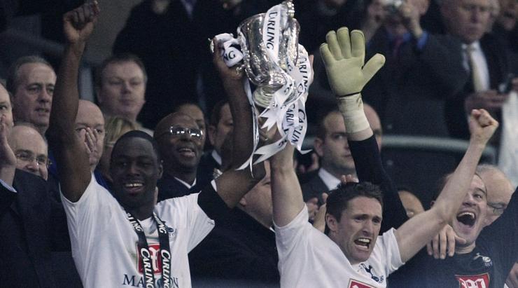TotalTottenham's tweet photo. The King is here. Long live @LedleyKing! http://t.co/poz9yWPz6q