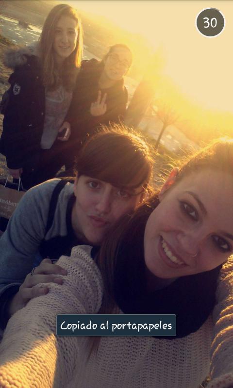 SoniaArroyo15's tweet photo. Muuy buen dia hoy en Xanadú en el Muerde la Pasta comiendo como autenticas cerdas!!! #K15 #GOOORDAAAS #2SML http://t.co/iKl4j7Oj14