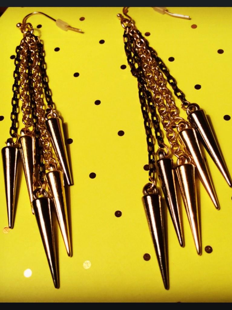 shopcalc's tweet photo. Our latest spike earrings. Gold, black, silver &amp; pewter- perfect w/ your NYE dress!$24 shiny lightweight &amp; on trend! http://t.co/qKYuKVOABu