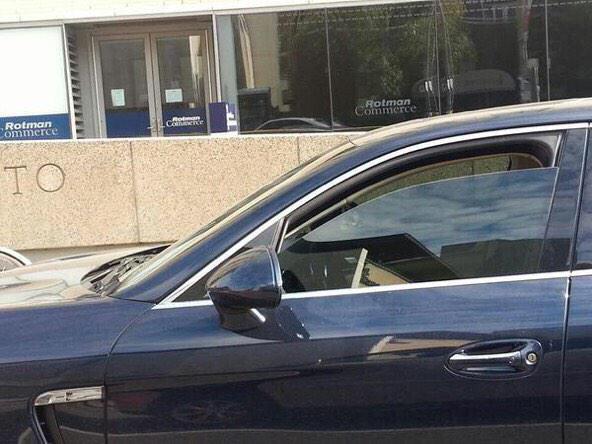 WorIdStarComedy's tweet photo. When you see your teacher getting jumped but remember they didnt give you that 1% for a B in their class http://t.co/6YKzDGaEGa