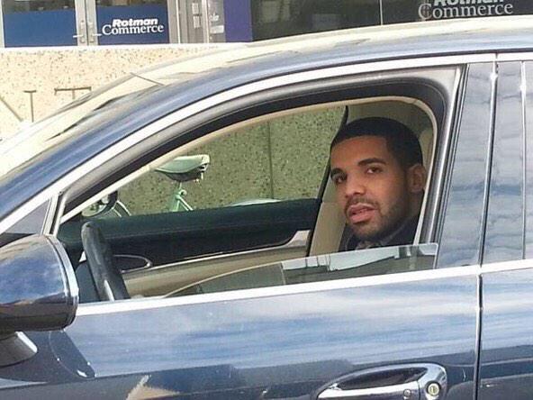 WorIdStarComedy's tweet photo. When you see your teacher getting jumped but remember they didnt give you that 1% for a B in their class http://t.co/6YKzDGaEGa