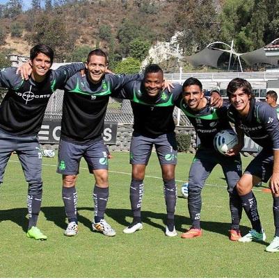 Aaronn_Nieto's tweet photo. Lo que el 2015 trae para los laguneros, "Un Gran Equipo Se Renueva" a la perfección @toporente @alonsoescoboza ✌️🎉🎁😍😁 http://t.co/ZdspDEOjog