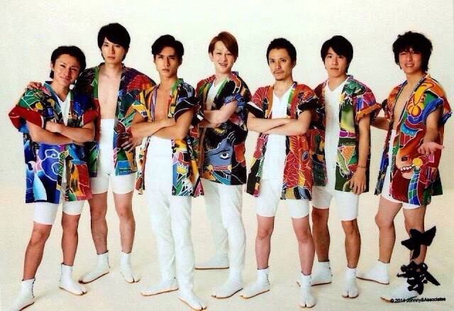 kira__8's tweet photo. ツアーの最中やけど！
もうすぐクリスマスやで♪

俺らからのプレゼントは
十祭のDVD&amp;ブルーレイ！！

是非買ってなー！秘蔵映像満載やで♪ http://t.co/DAsKZFIVpJ