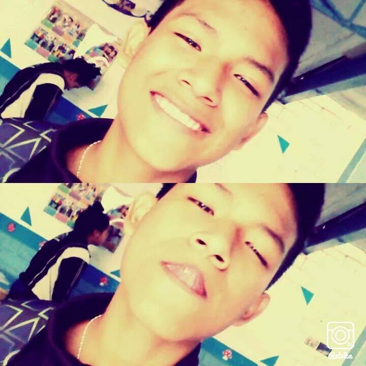 solsol_juan's tweet photo. #sharev #imsopretty #triste #happy #nopude http://t.co/pdQzYYyYjv