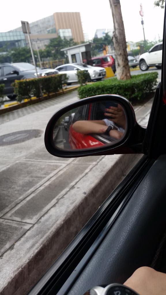 krissyperlas's tweet photo. @ariasjeffrey201 hanggamg parking may struggle! http://t.co/j5Apc3Cia7