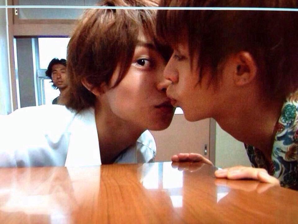 s_h_r_k's tweet photo. @K00000929 
お前のことを愛し続ける http://t.co/aQoxmYvATX