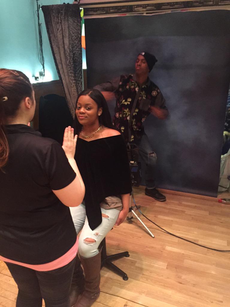 _bitchbrat's tweet image. 😭💖 #senior15 😇