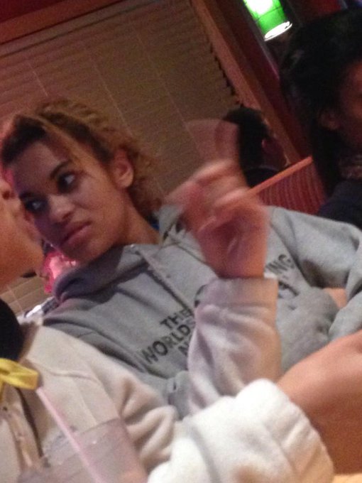 Watch ...'s leaked NSFW photo on TwXstars