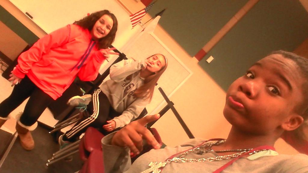KacyHaynie's tweet photo. Was at schoolio http://t.co/m7hKG2oXnn