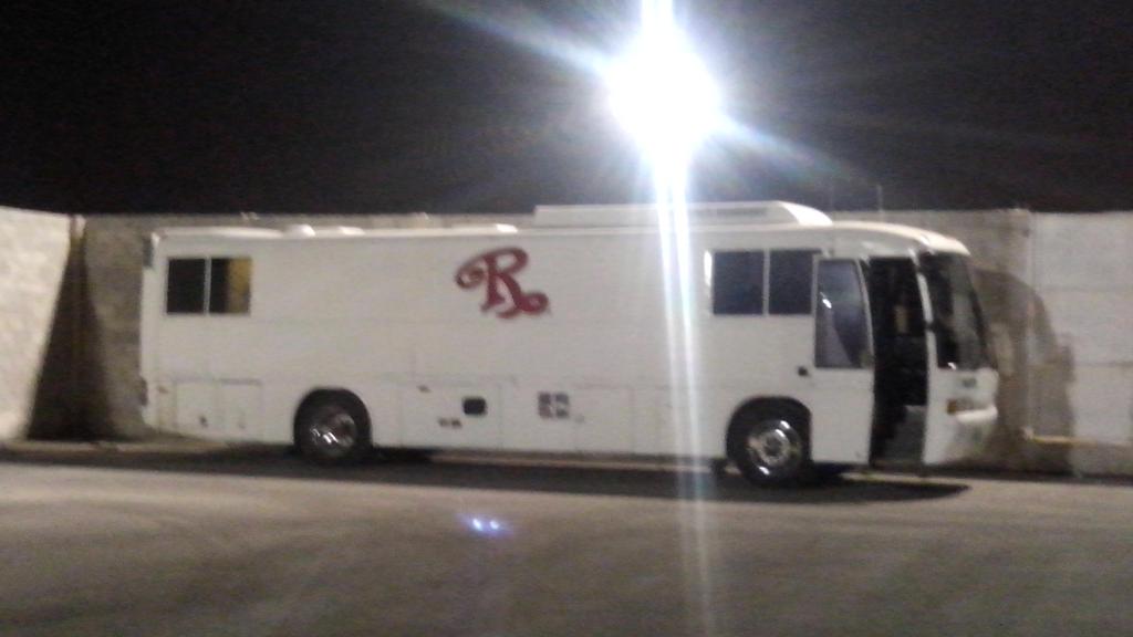 ExpoferiaGp's tweet photo. Empieza a llegar personal del @ElRecodoOficial  la madre de todas las bandas mañana no te lo puedes perder http://t.co/SGoAlh18kk