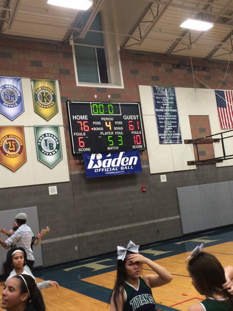 TBHS_Bball's tweet photo. Beamer gets the easy win 76-61!! #BeamerPower 💚💙 http://t.co/tkpQDUYYoS