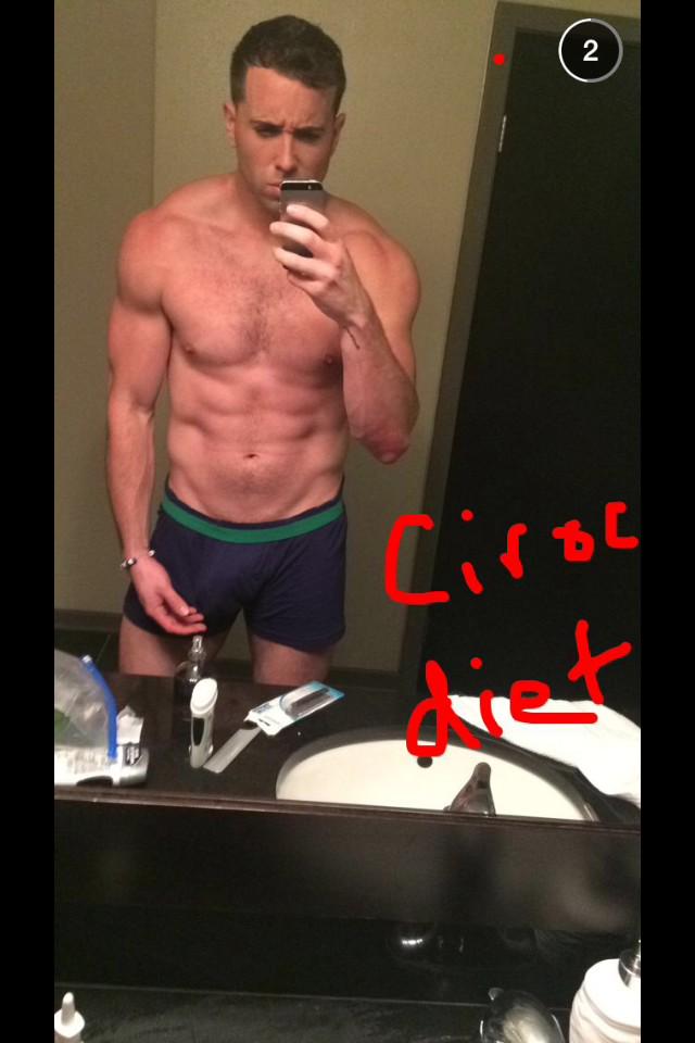 Ya_girl_mag's tweet photo. Raise your hand if this is all you want for Christmas? 🙋🙋🙋 holy sex #ohbaby 👅👅😏😩🎄🎁 @Mike_Stud http://t.co/WvnnSygD8A